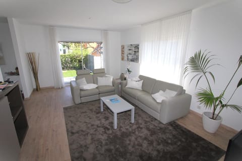 Casa Ermenegilda, 4,5-Zimmerhaus by HolAp SA House in Ascona