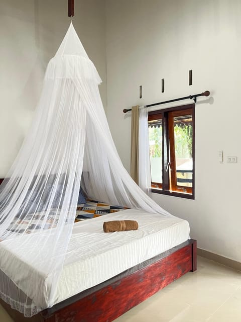 Bed, Photo of the whole room