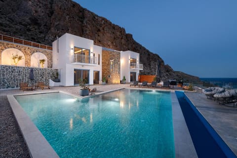 Property building, Night, Natural landscape, Pool view, Sea view, Swimming pool, sunbed