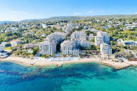 Property building, Day, Bird's eye view, Beach, Location