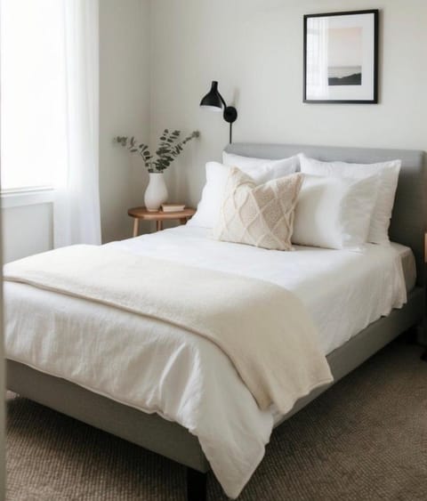 Private double Delight Couple Room Hotel in Abu Dhabi