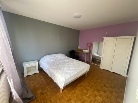Chambre dans coloc a la semaine ou mois dans maison proche Gare Vacation rental in Corbeil-Essonnes