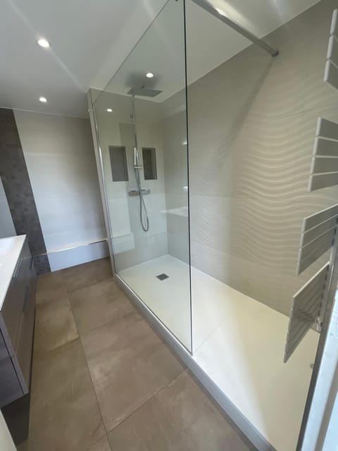 Chambre dans coloc a la semaine ou mois dans maison proche Gare Vacation rental in Corbeil-Essonnes