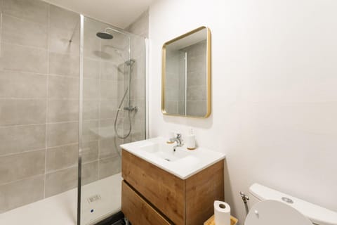 Le Joubert Apartment in Valence