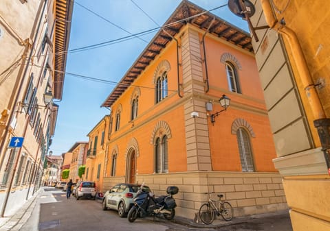 Day, Neighbourhood, Street view