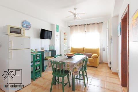 TV and multimedia, Kitchen or kitchenette, Living room, Dining area