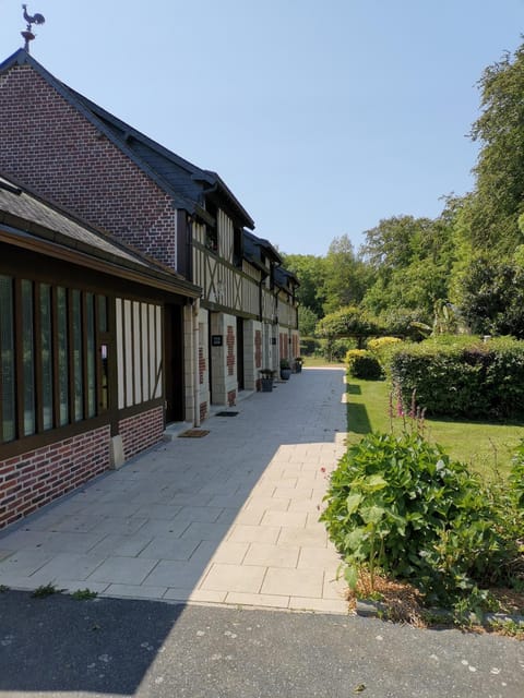 Property building, Garden view