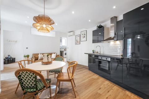 Kitchen or kitchenette, Living room, Dining area