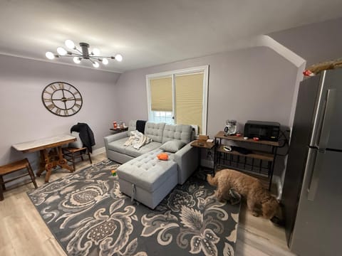 Central air, 5 minutes to Canada Apartment in Colorado