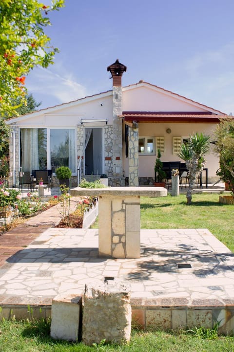 Property building, Garden view
