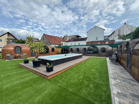 Spa and wellness centre/facilities, Swimming pool