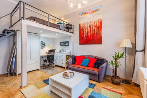 TV and multimedia, Living room, Seating area, flat iron, wardrobe