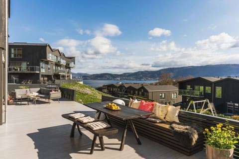 Balcony/Terrace, Mountain view, Sea view