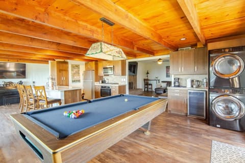 Luxury View Home Perfect for SD Getaway Sleeps 12 House in Casa De Oro-Mount