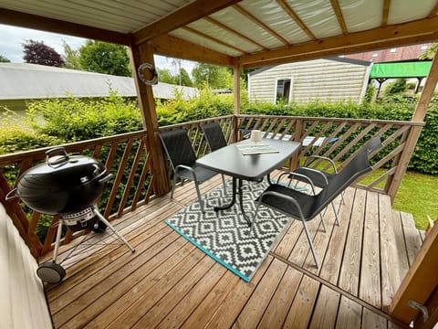 Day, Garden, Balcony/Terrace, Seating area, Garden view