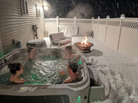 Patio, Night, Winter, Hot Tub, Seating area, fireplace