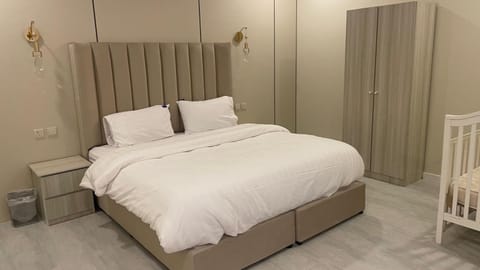 Bed, Bedroom, cot
