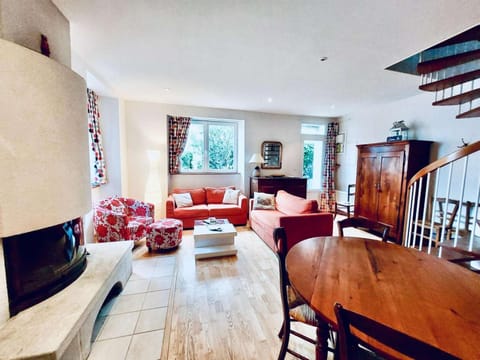 Maison confortable Côte de Granit Rose avec parking - FR-1-542-75 House in Trégastel