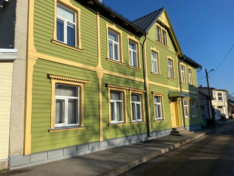 Property building, Street view
