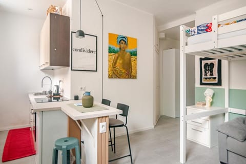 Communal lounge/ TV room, Dining area