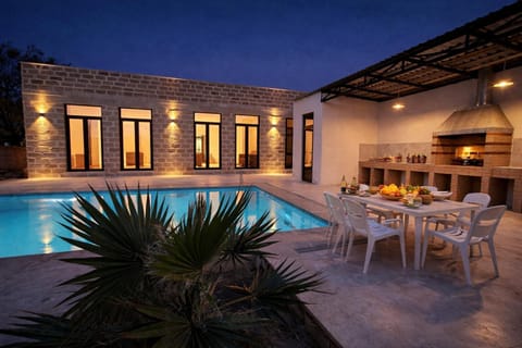 Patio, BBQ facilities, Garden, Bathroom, Balcony/Terrace, Dining area, Garden view, Garden view, Pool view, Pool view, Swimming pool