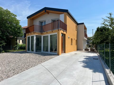 Property building, Patio, Inner courtyard view