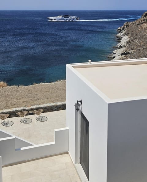 Natural landscape, View (from property/room), Balcony/Terrace, Beach, Sea view