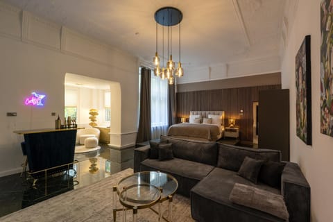 Living room, Bedroom