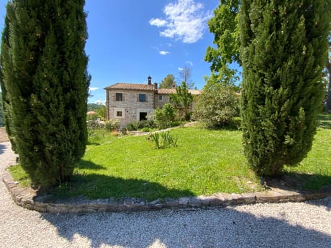 Property building, Day, Natural landscape, Garden, Garden view