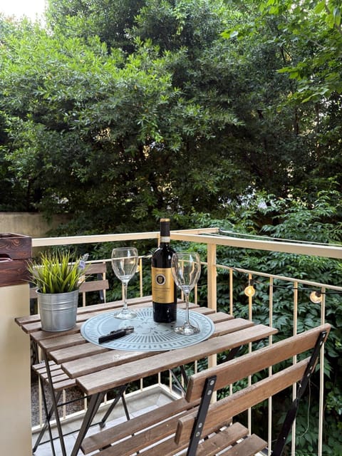 Patio, View (from property/room), Balcony/Terrace, Food and drinks