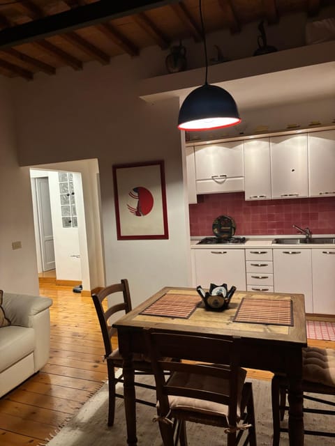 Kitchen or kitchenette, Living room, stove