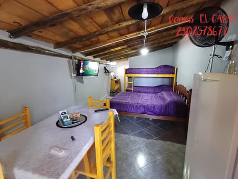 Bed, TV and multimedia, Bedroom, bunk bed