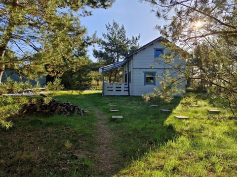 Property building, Day, Natural landscape, Garden, Garden view