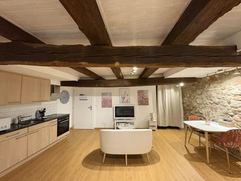 Hostellerie des Princes-Evêques - La Cachette Apartment in Switzerland