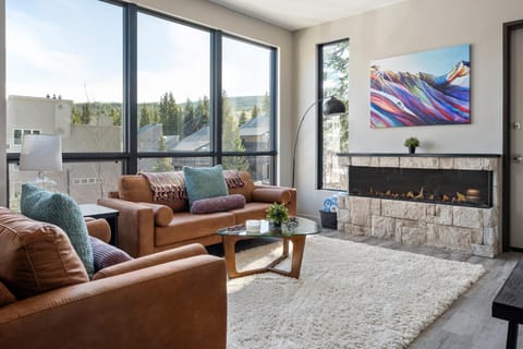 Living room, Seating area, fireplace