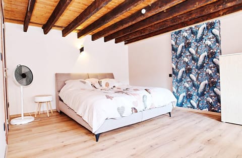 Au Paon Dort House in Hauts-de-France