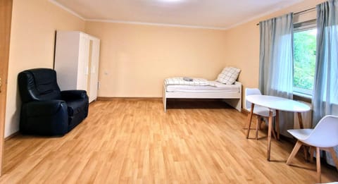 Bed, Photo of the whole room, Seating area, Bedroom