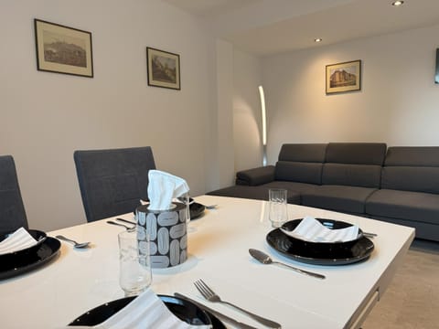 Living room, Seating area, Dining area