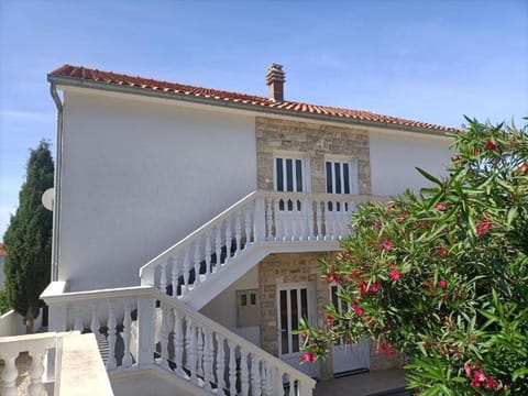 Villa Nicky IV Apartment in Šibenik-Knin County, Croatia