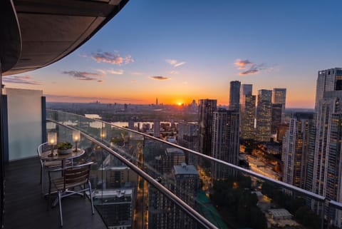 Balcony/Terrace, City view