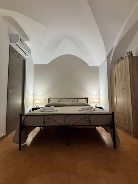 Bed, Bedroom, wardrobe