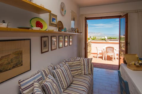 View (from property/room), Living room, Seating area, Dining area