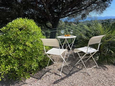 Garden, Balcony/Terrace, Sea view