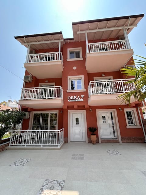 Property building, Day, View (from property/room), Balcony/Terrace