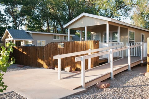 Property building, View (from property/room), Street view, Facility for disabled guests, pet friendly
