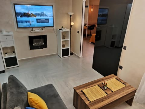 Communal lounge/ TV room, Living room