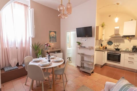 TV and multimedia, Living room, Dining area, dishwasher