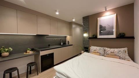 Bed, Kitchen or kitchenette, Photo of the whole room, Bedroom