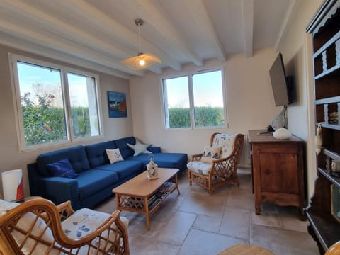 Maison rénovée 2023 proche plage, Arzon, 10 pers, jardin, wifi - FR-1-775-30 House in Arzon