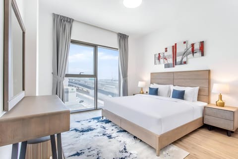 Bed, View (from property/room), Photo of the whole room, Seating area, Bedroom